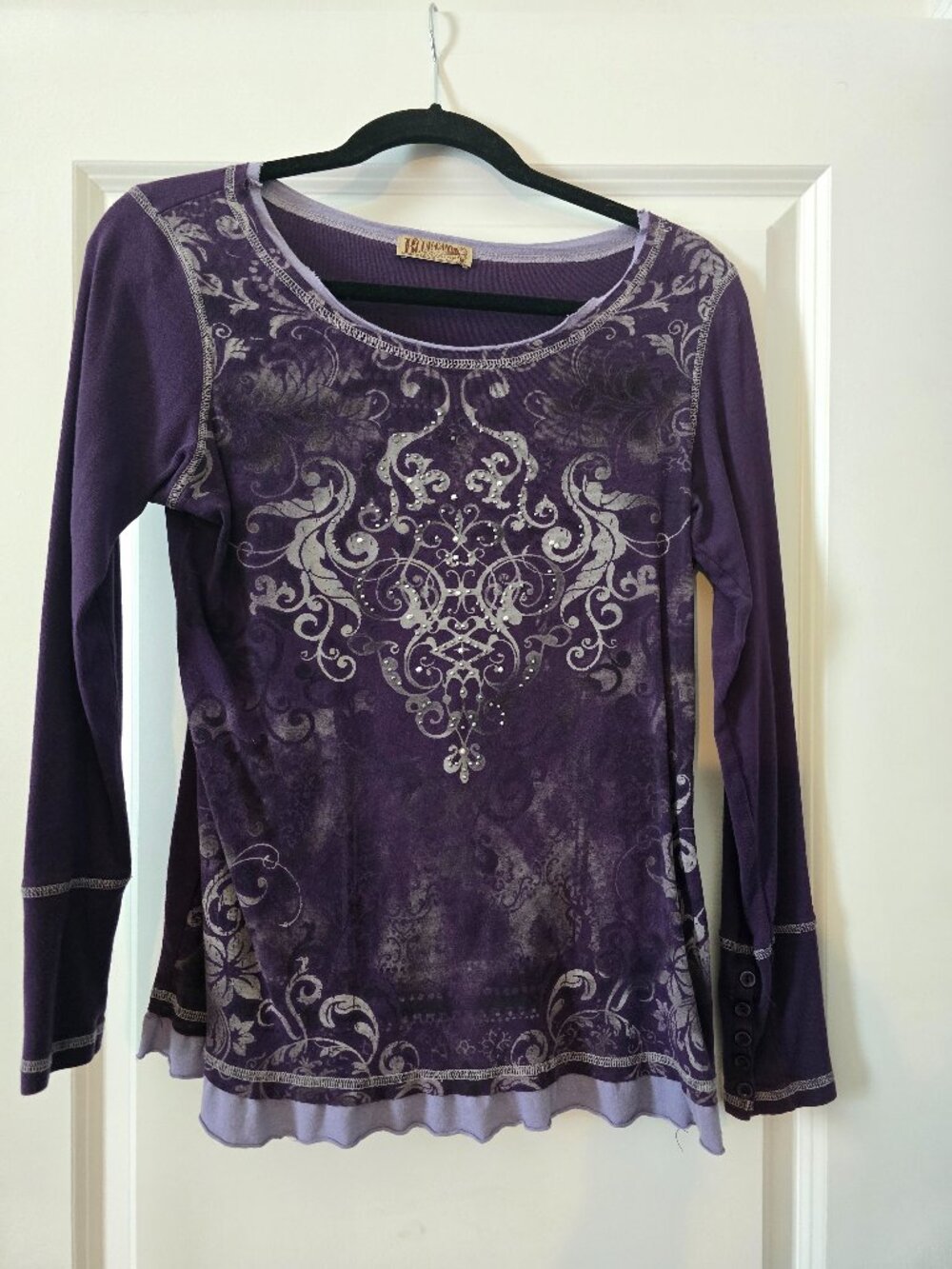 Lady's casual purple long sleeved top